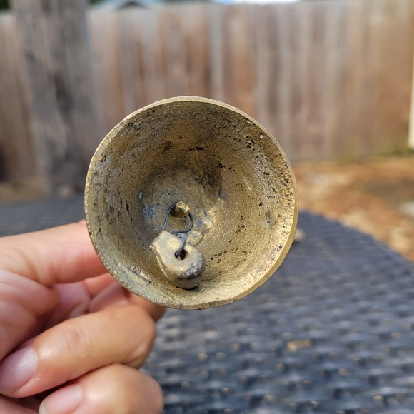 Beautiful Chinese Brass Crane Heron Bird Bell About 4" Tall Collectible - Picture 3 of 9